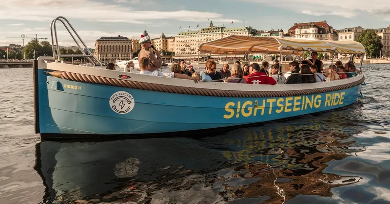 Öppen elbåtstur i staden